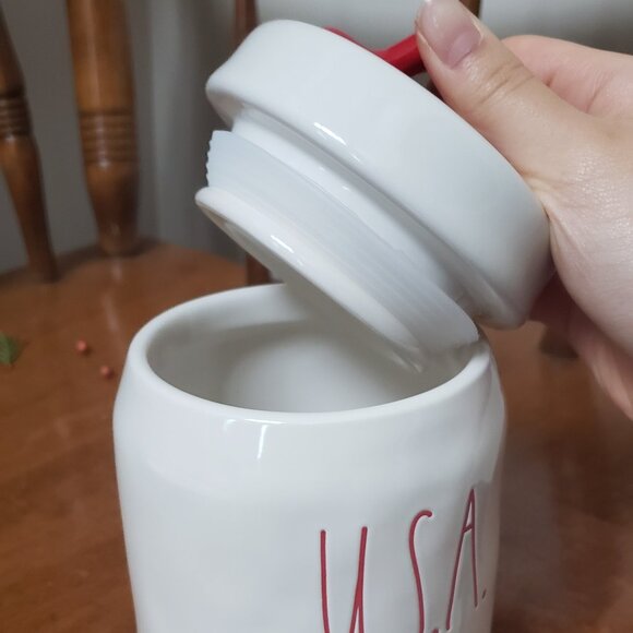 Rae Dunn USA Air Tight Container - Picture 7 of 11